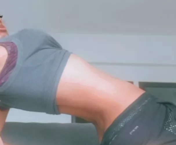 Hourglass body made for horny men