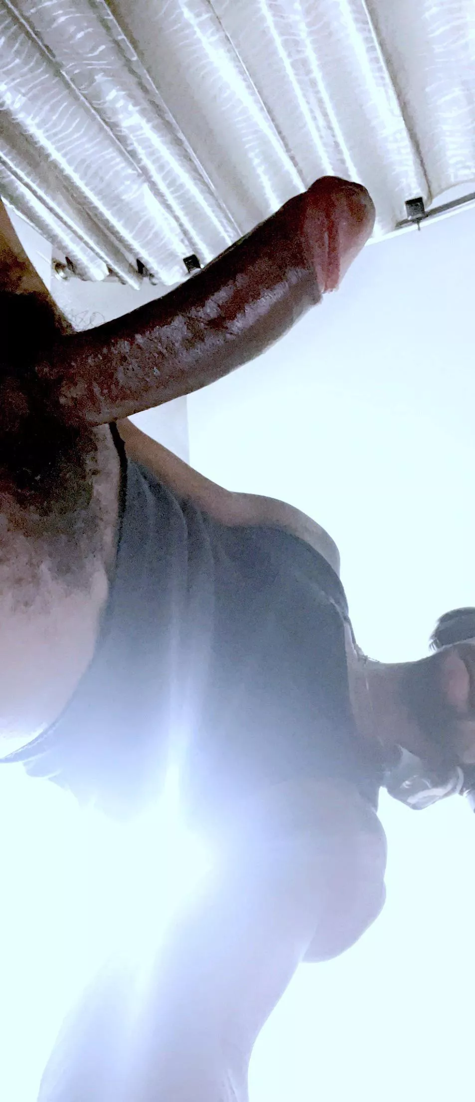 I ain’t cut, it just pulls back nicely.