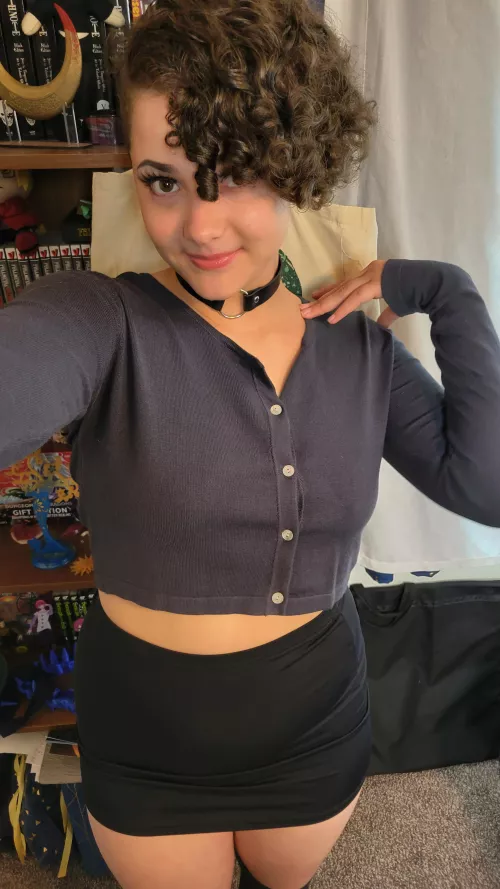 i might look innocent but im far from it [F]