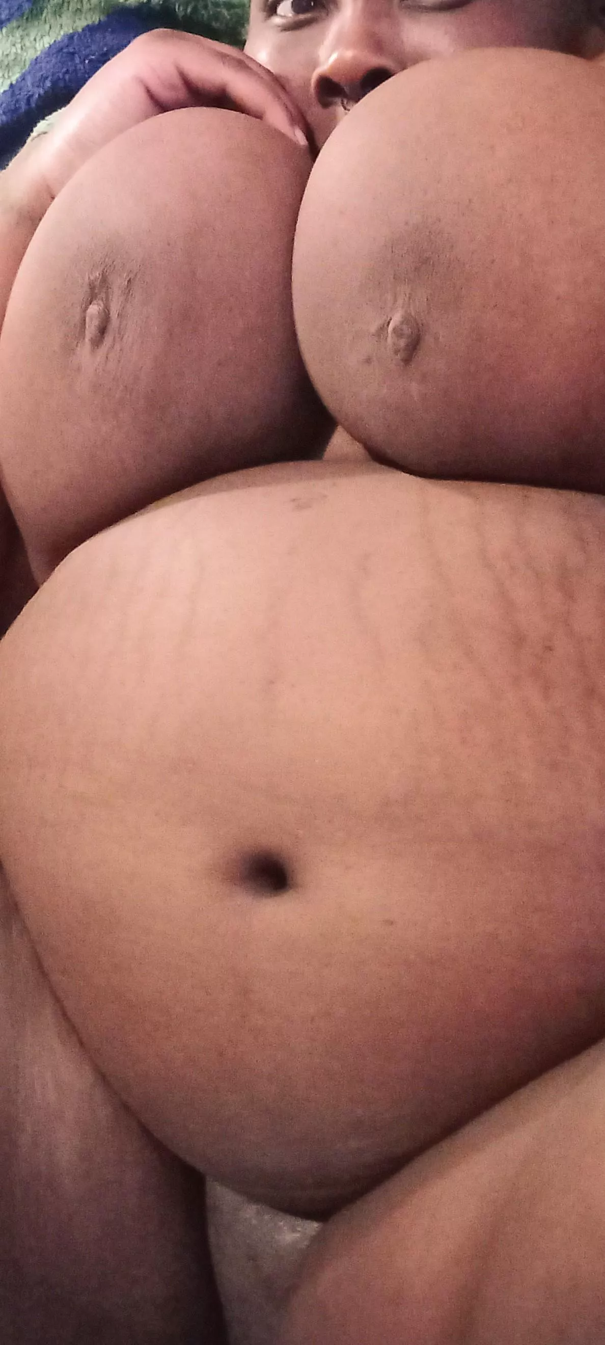 Lemme be your midnight snack