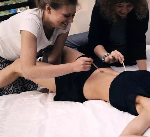 Love the sadistic smile of the lers. Seems like they just discovered her sweet spot.