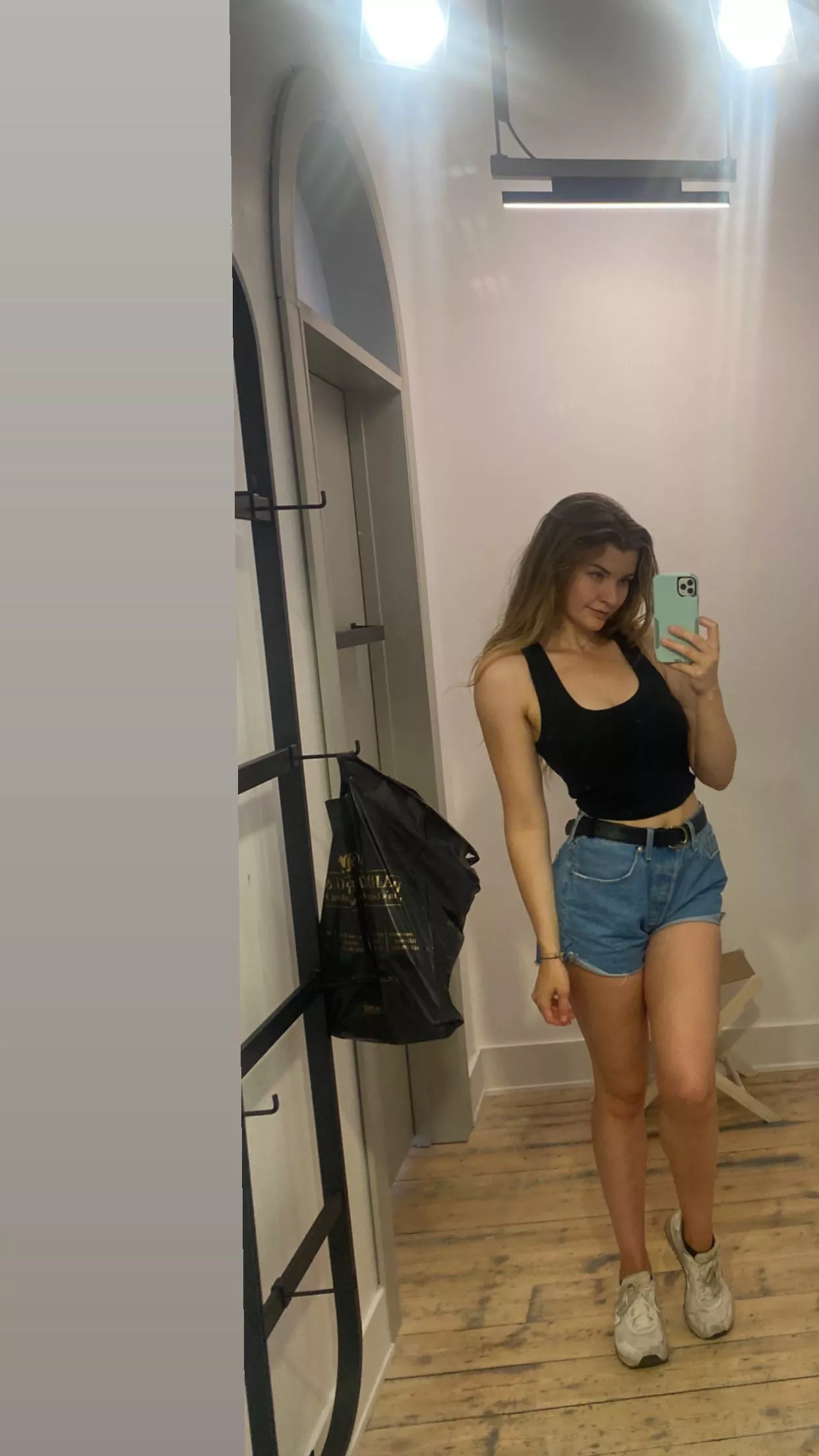 Mirror selfie [From Instagram Story]