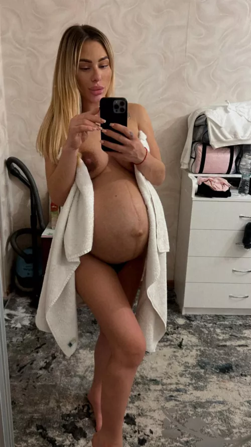 Second pregnancy and I'm hotter and hotter