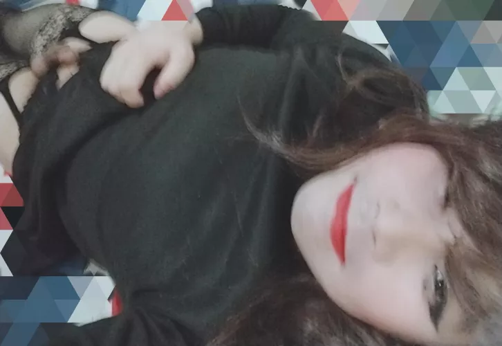 Showing my sissy clit 💋