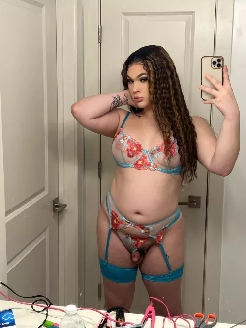 You like my outfit daddy?