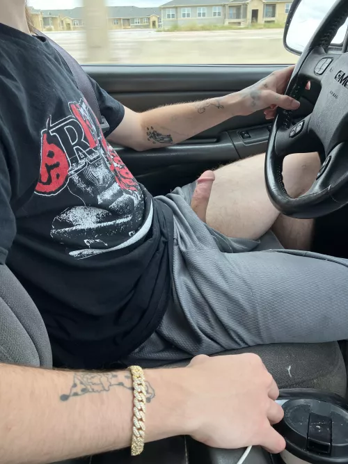 A good boyfriend always make sure you have a good view 🤤