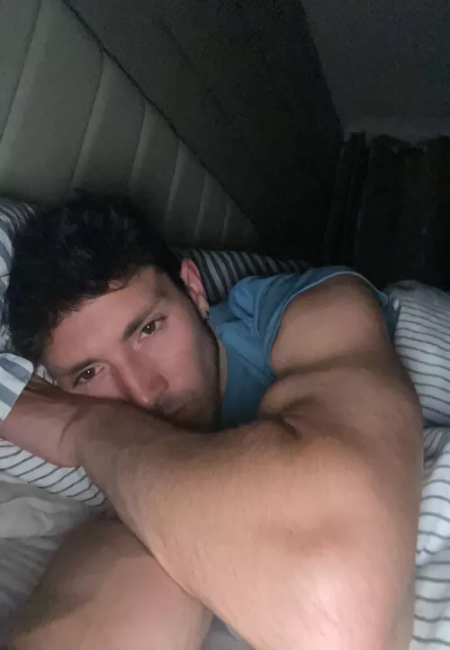 Another bed selfie:)