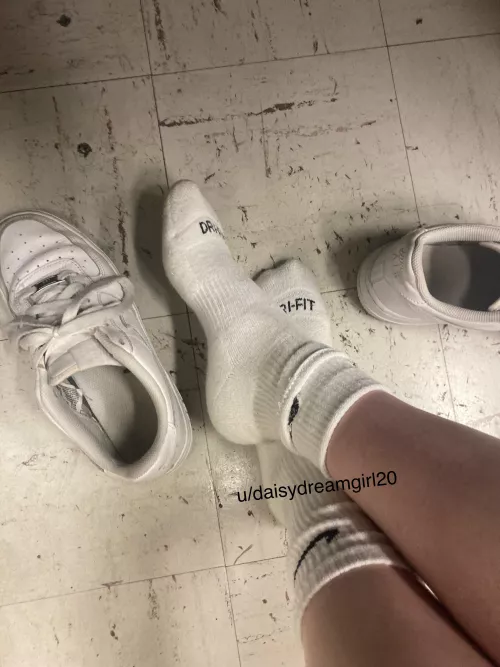 day 12, should these go in the washing machine or the mail box? [selling] [us]