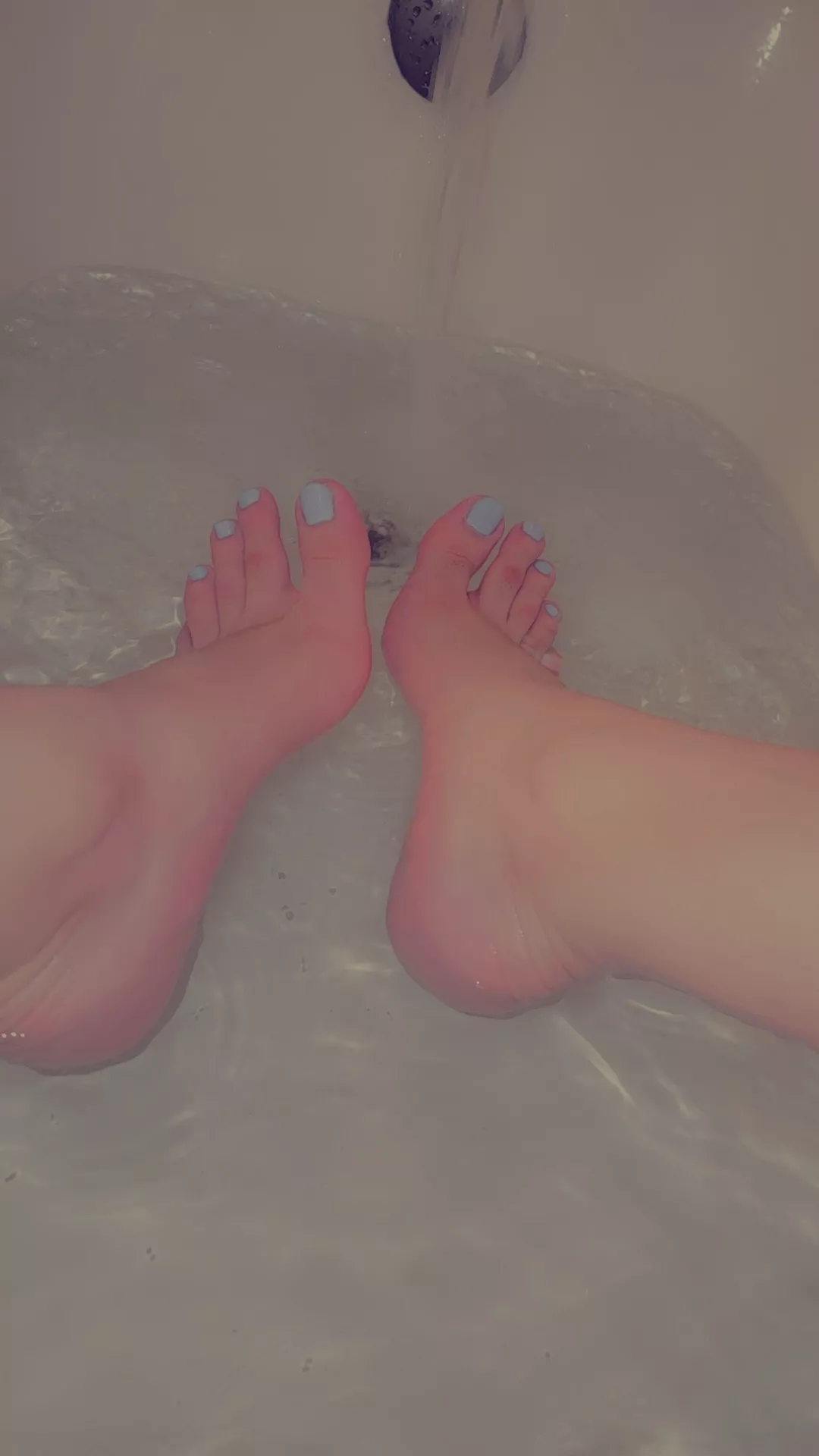 Do I Have Cute Trans Feet?~