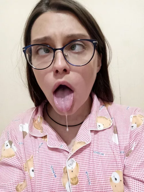 Do you want to cum on me, daddy?