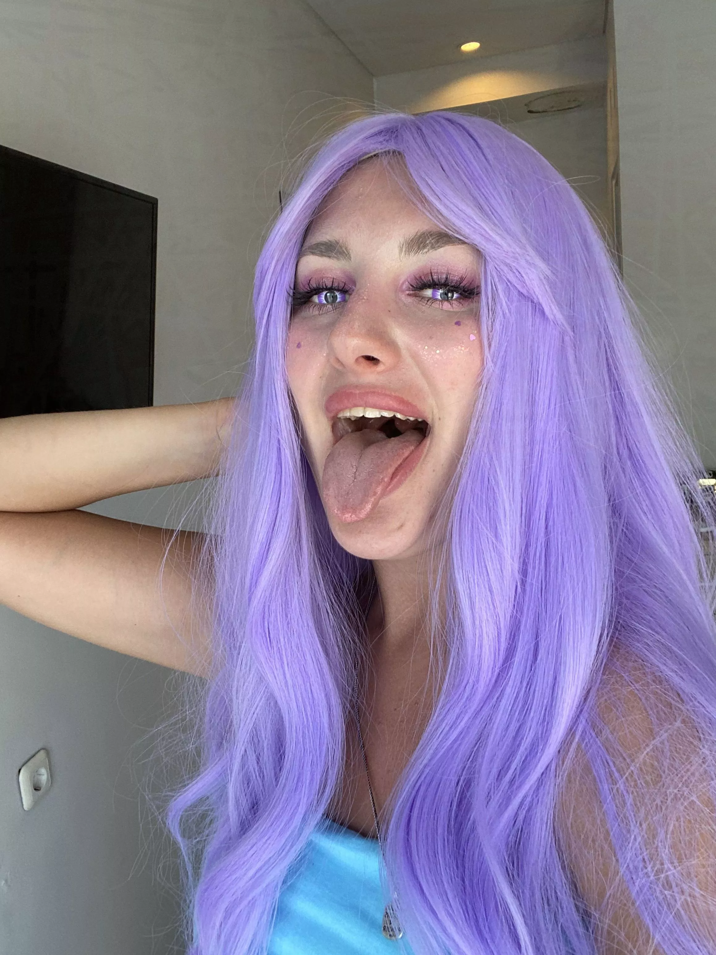 Have a pleasant day from me and my girls