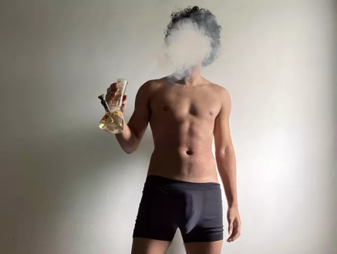 🍃 = instant boner [m]