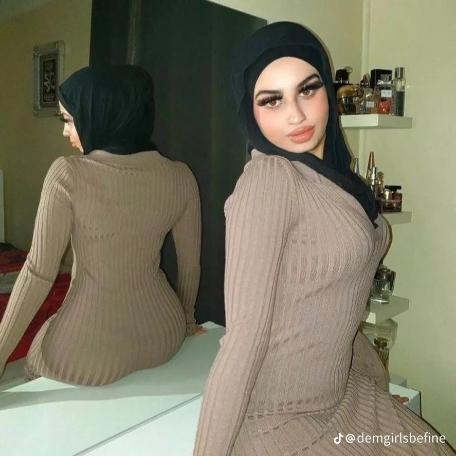 [m4a} anyone in need of hijabi girls feed?~ ill be glad to help