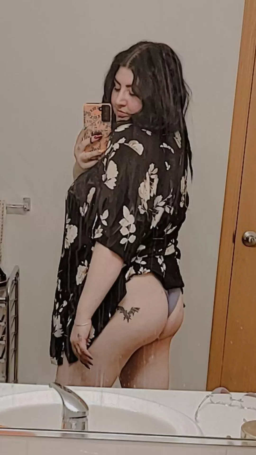 My nails are always done and always fun 😁