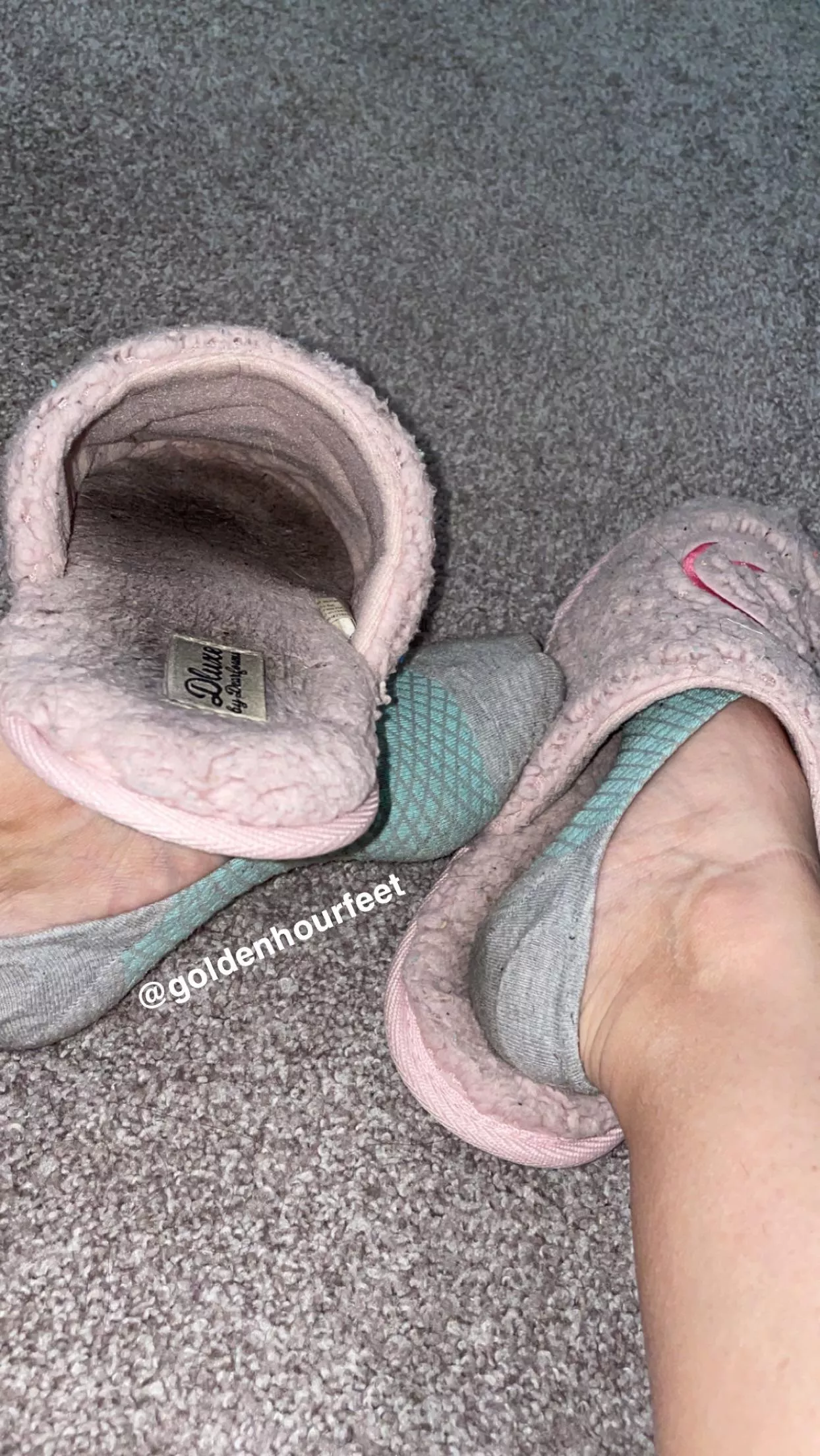My smelliest slippers are up for grabs, dm to claim😈 [selling]