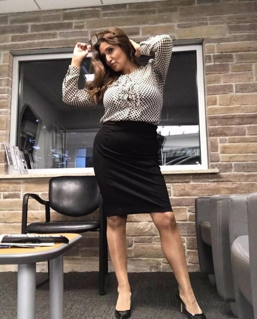 Shiny nude tights ✨