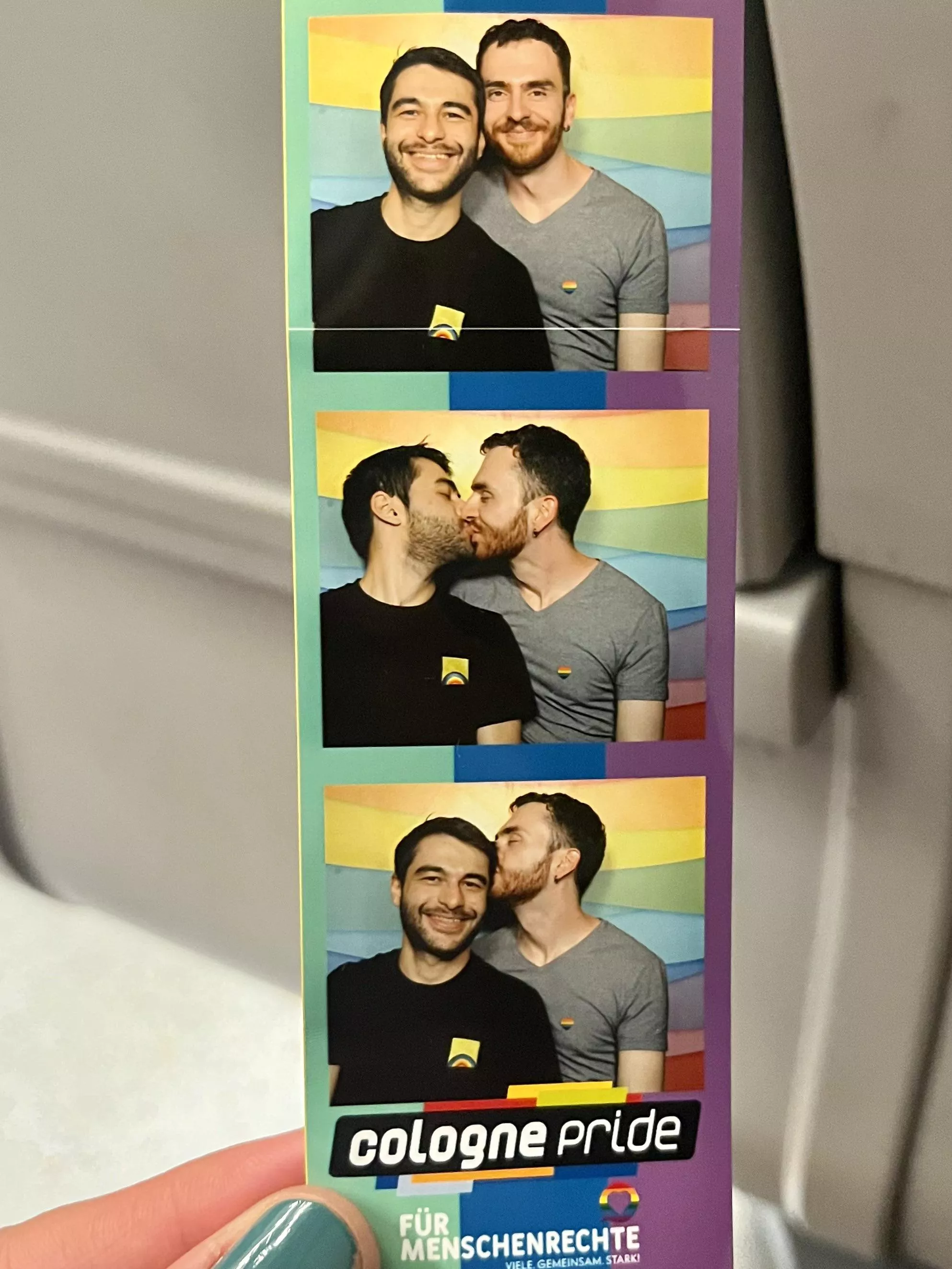 Strengthening Turkish-Italian relations 🤪 Greetings from Cologne Pride 🏳️🌈🥳 Strengthening Turkish-Italian relations 🤪 Greetings from Cologne Pride 🏳️🌈🥳