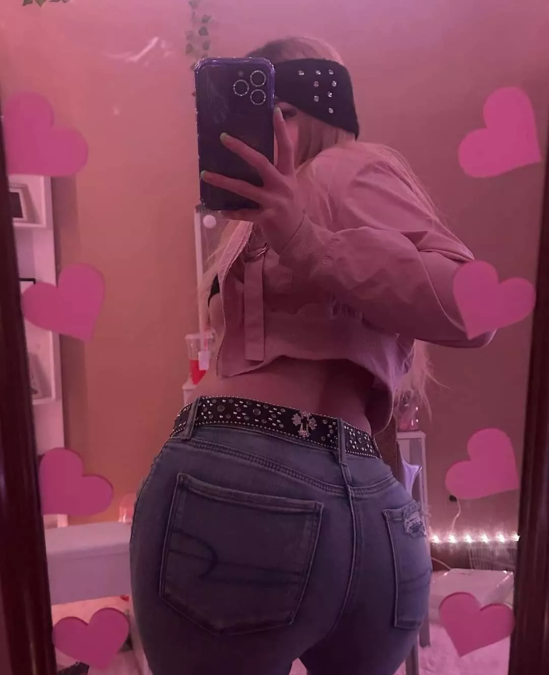 Tonight's fit 🤭🤍