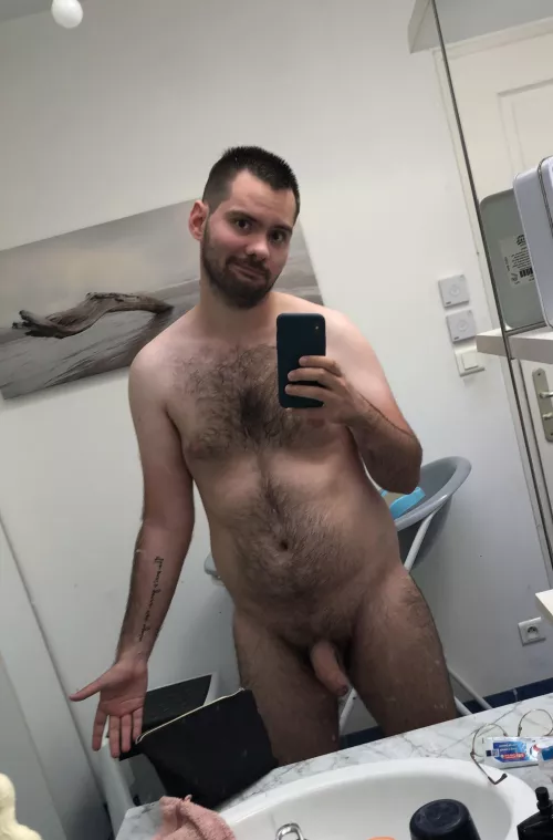 Who wants to share ? 😏 go dm guys