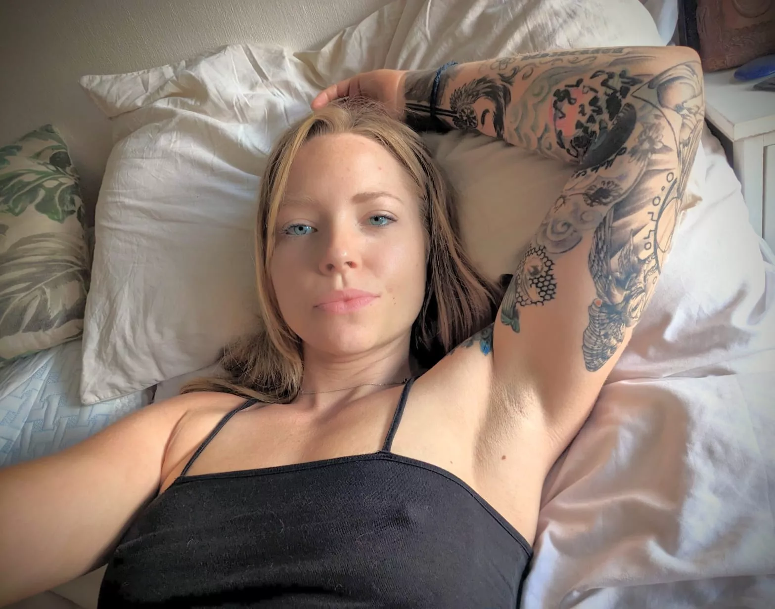 You ever seen better boobs on a landscaper