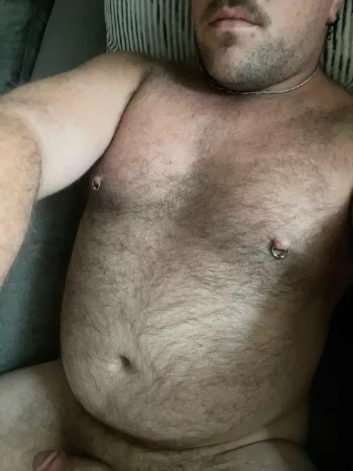 32m bored DMs open 😜