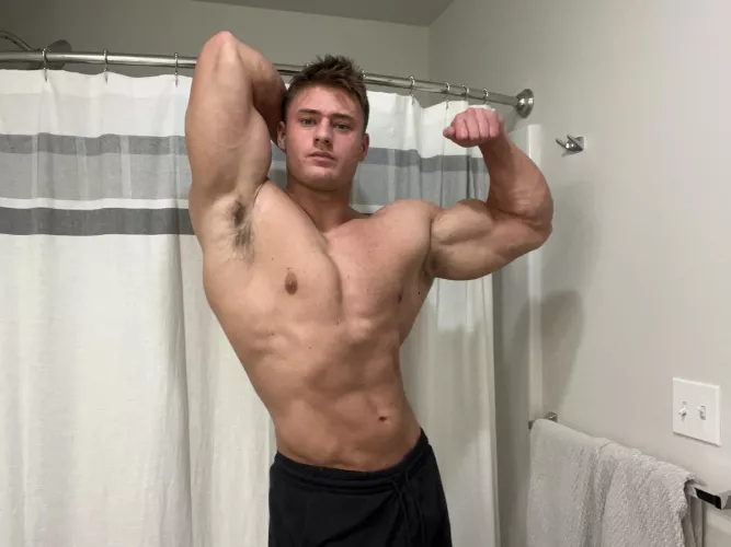 A good pose to show one off.