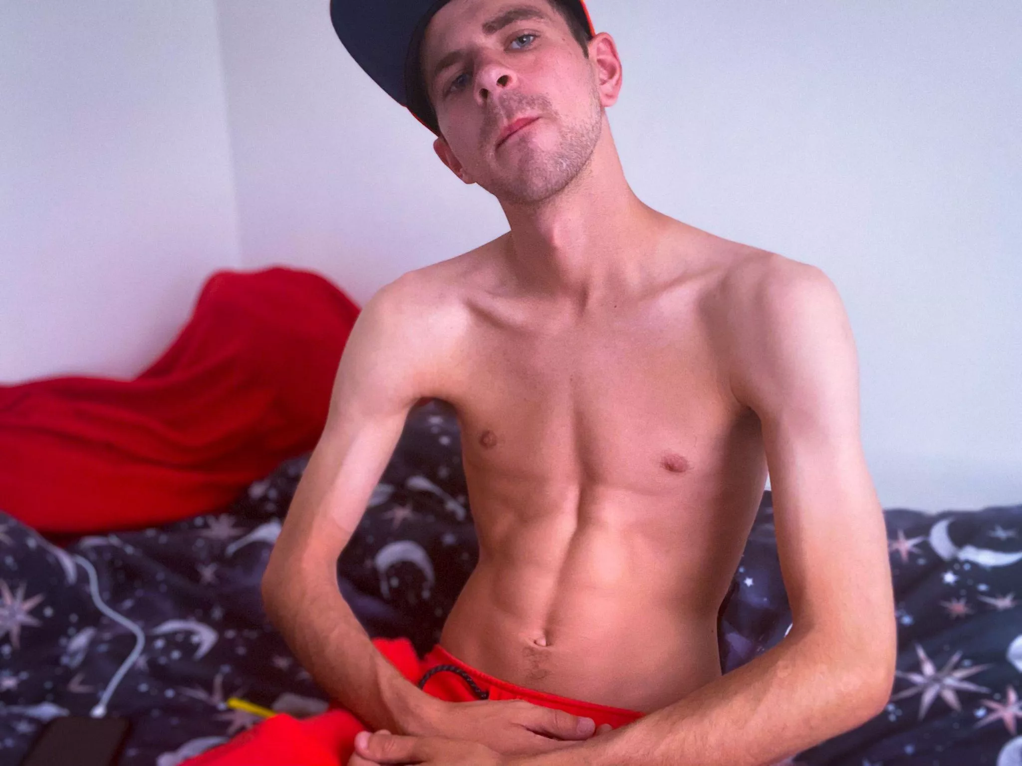 Am I still a twink 👀