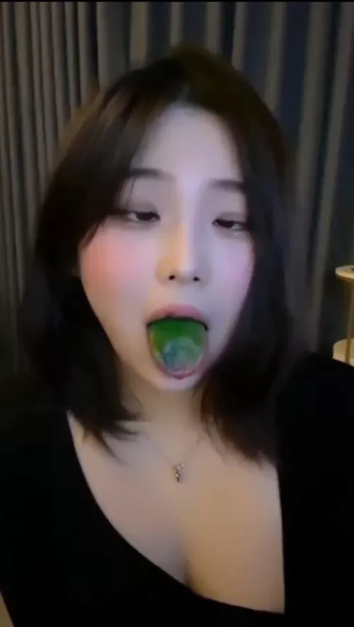 Anyone knows where I can find more of this teaser??