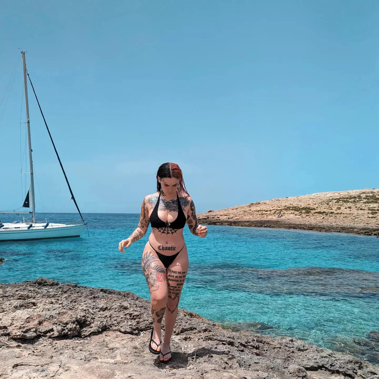 Can we appreciate both the water and the pretty bikini?