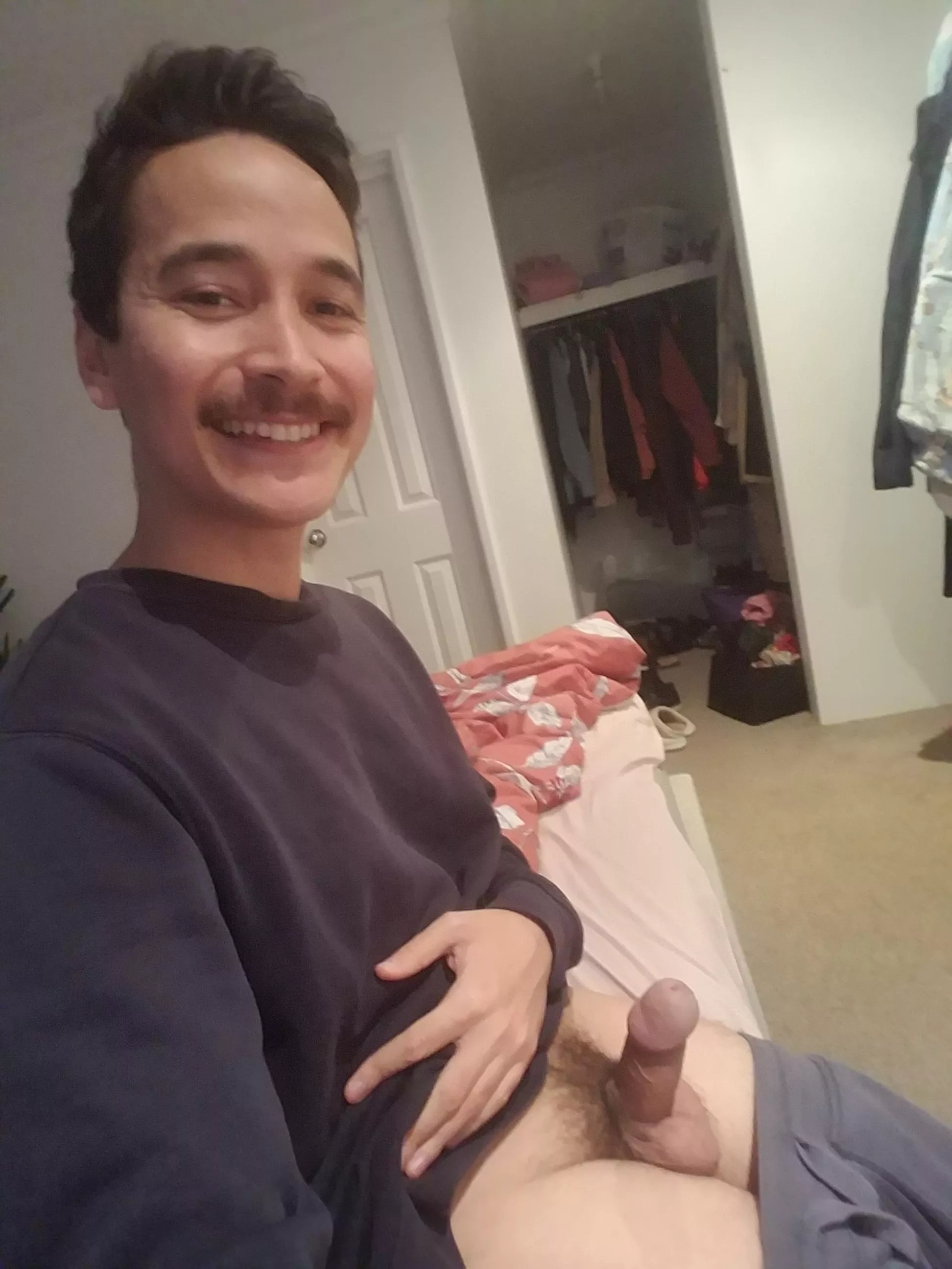 Girlfriend wants me outed and outsized ;)