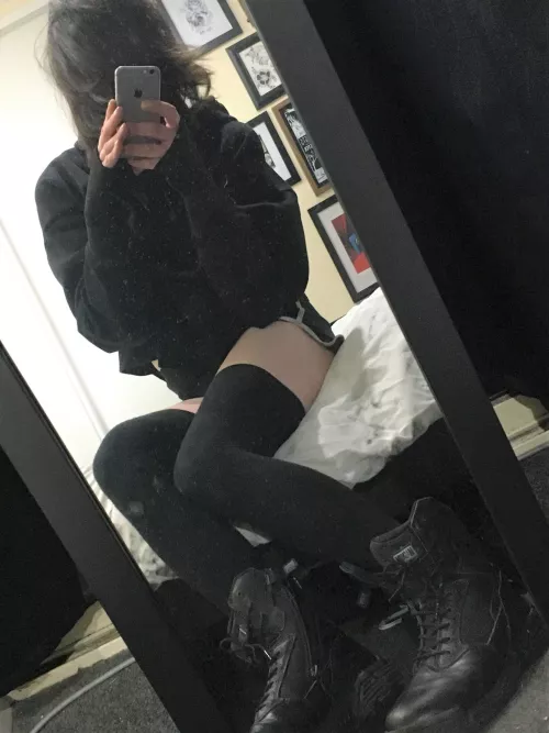goth femboy fit or going to construction site without high vis gear femboy