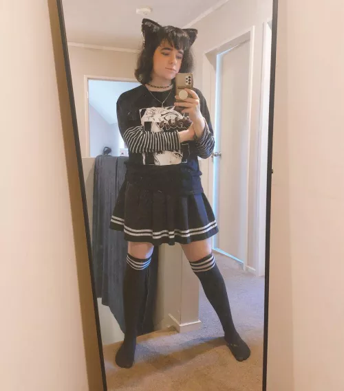 I got bangs! Loving how they turned out 🥰