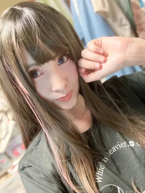 I tried new wig and looks good on me😎