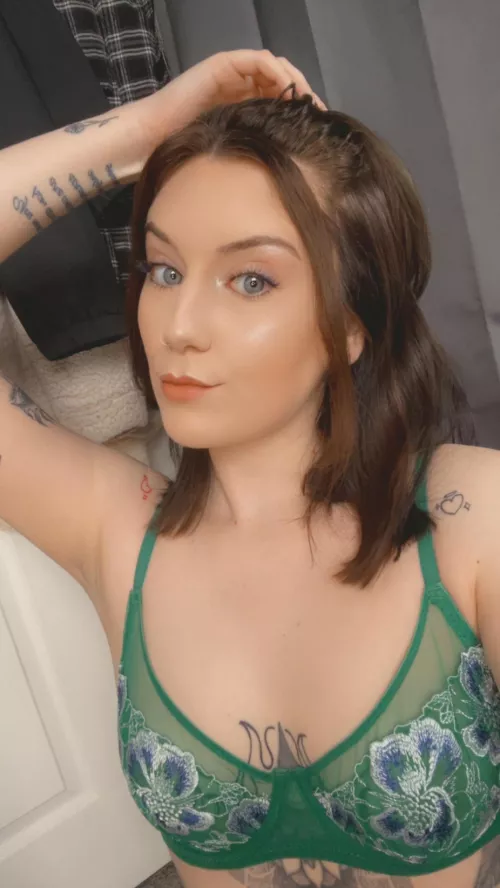 Let me help with those Monday blues 🤭