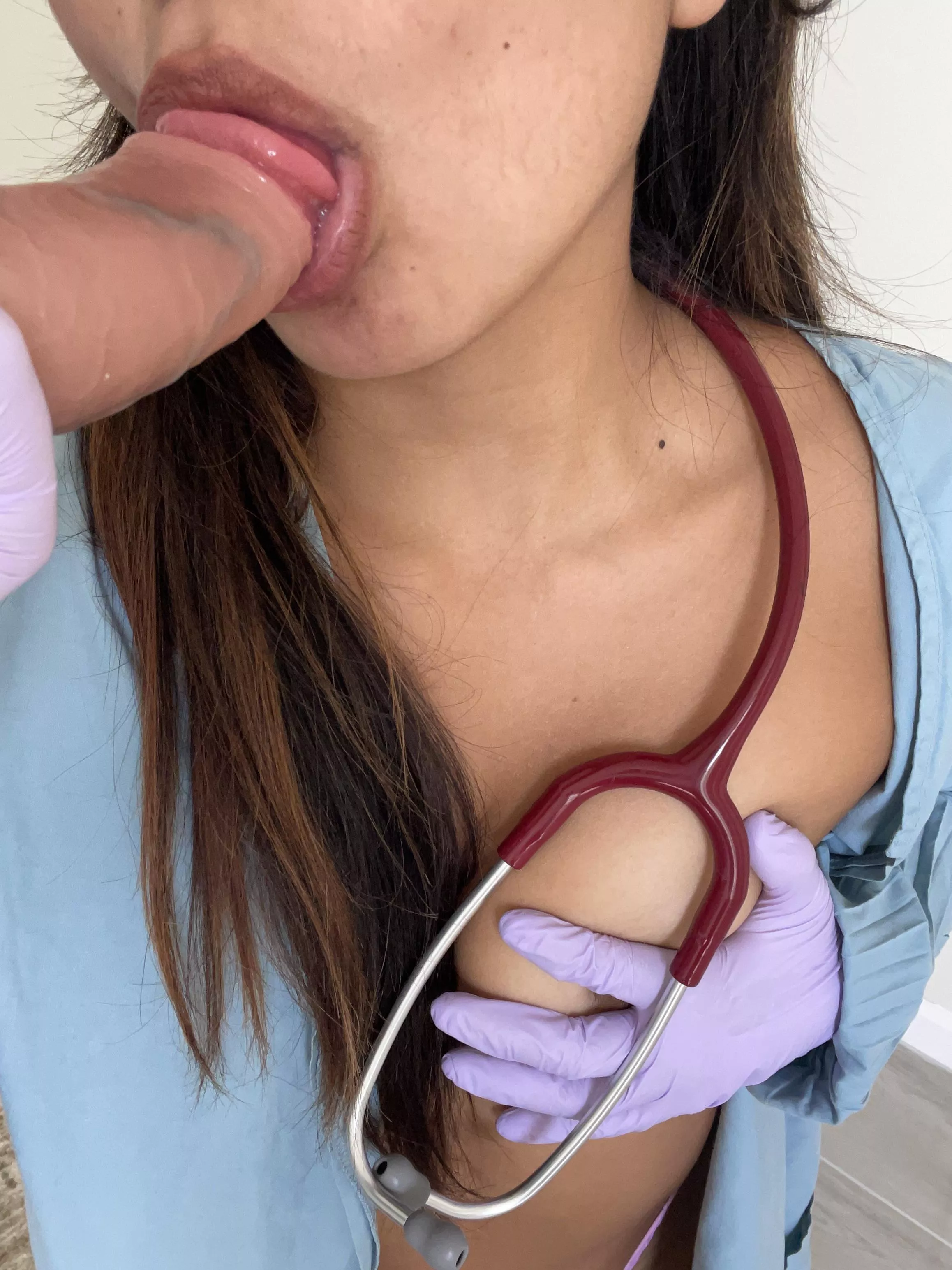 Let me milk your cock for a sperm sample 😈