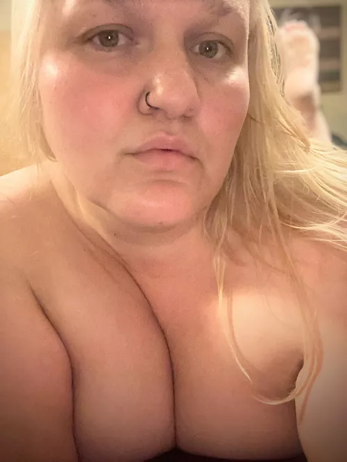 Milf seeking big cock