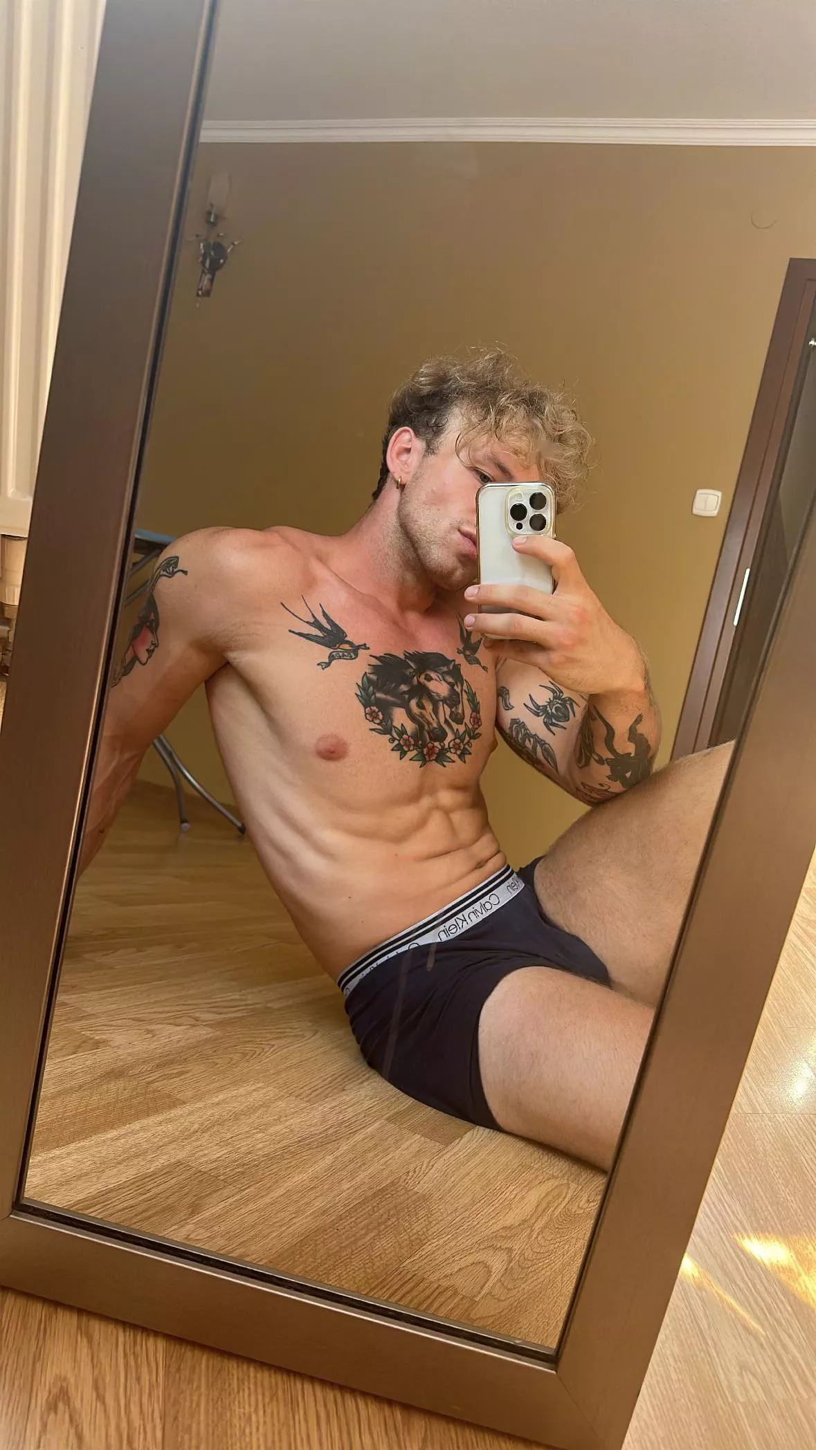 My back hurts, i could use some massage