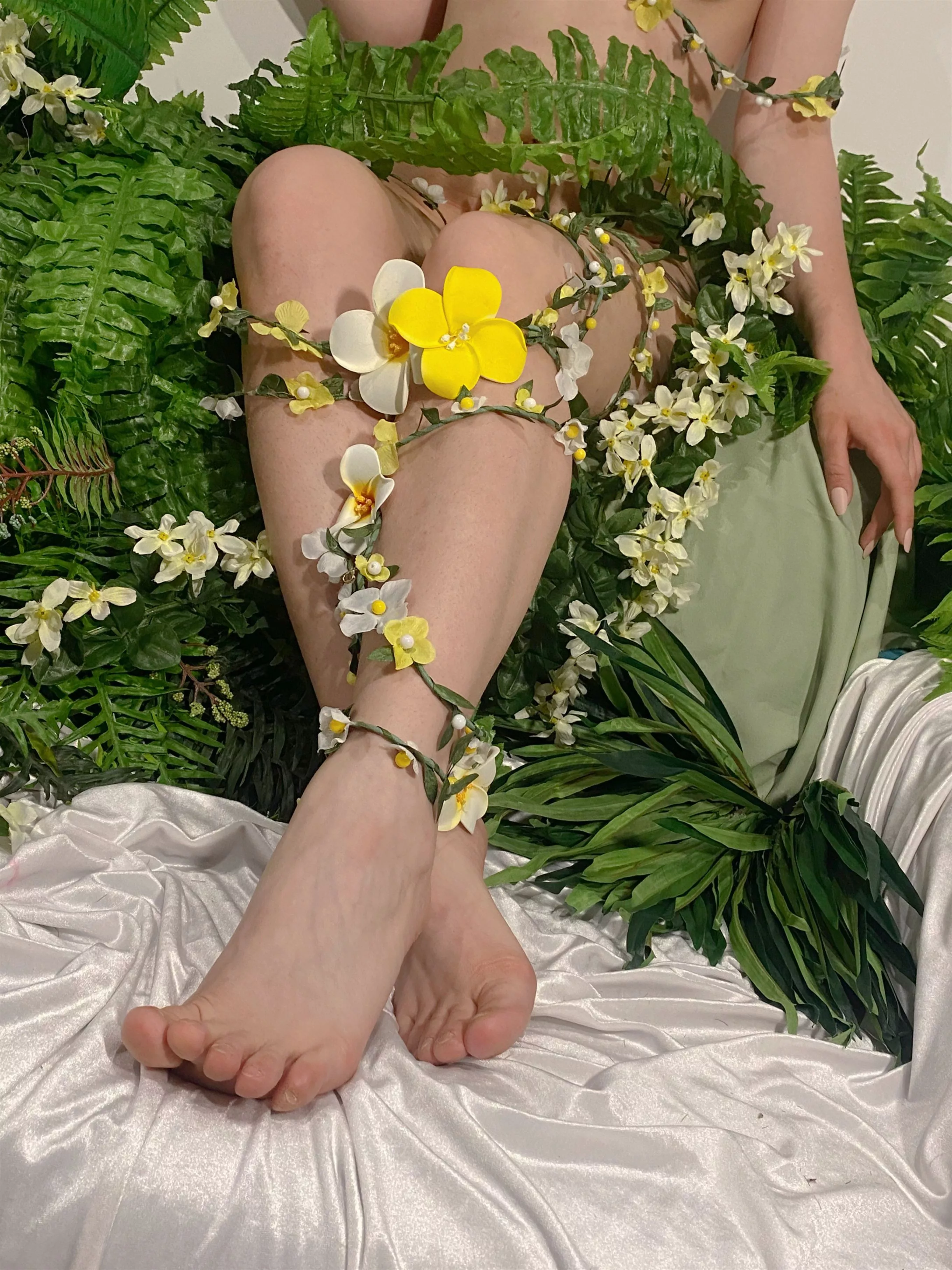 my beautiful legs look very sexy in flowers