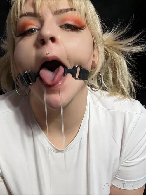 Open up, I have a treat for you [oc]