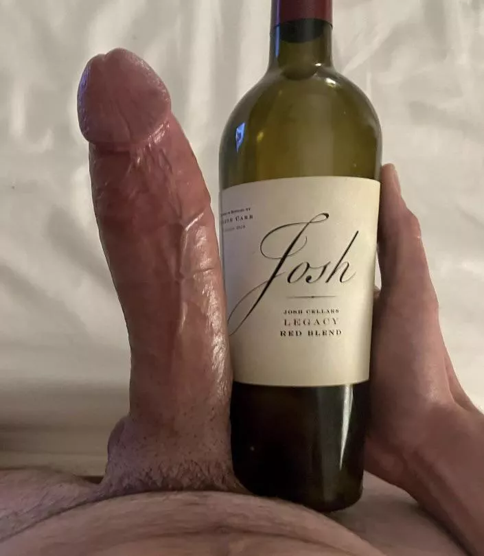 Rate me and tell me what u like I explode with heavy loads help me cum and I’ll moan ur name as I cum 😈😈😈 dm me