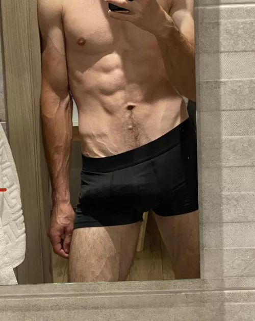 Rate my massive bulge