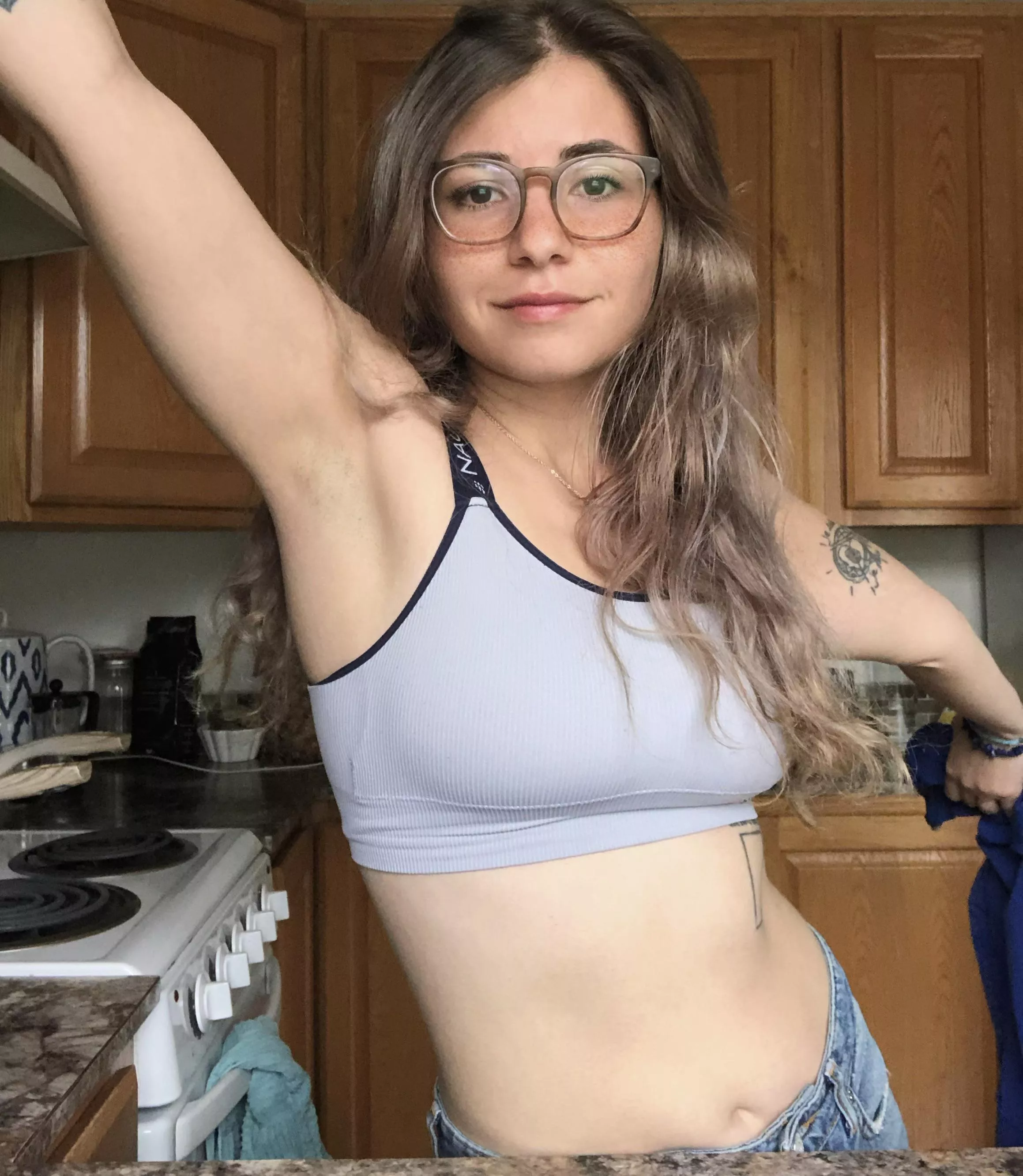 sleepy armpit pic 🙈