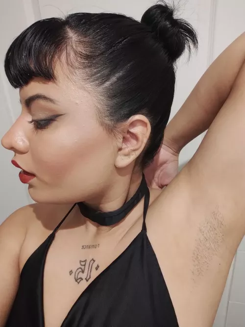 This stubble will drive you crazy. One puff and you'll feel high