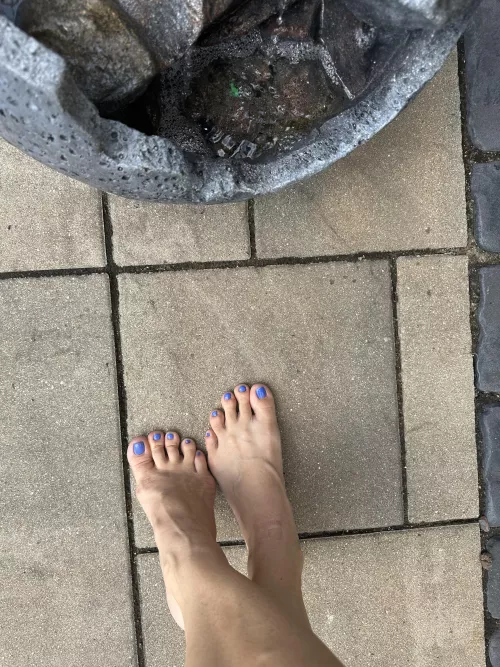 Time to worship My feet.