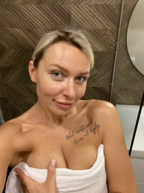 Two play toys for your amusement. (F)😍