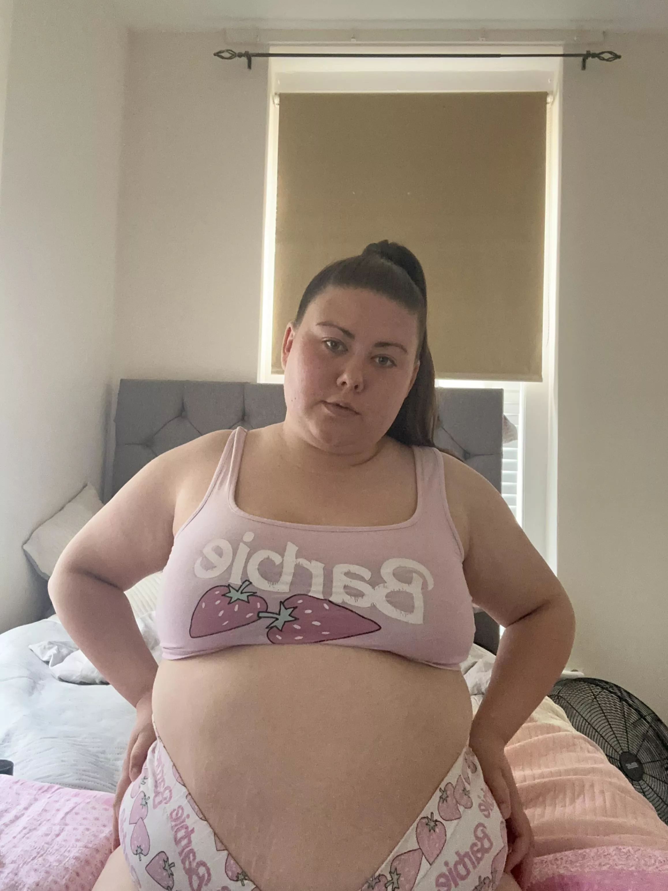 Use me like a big fat slut 😈