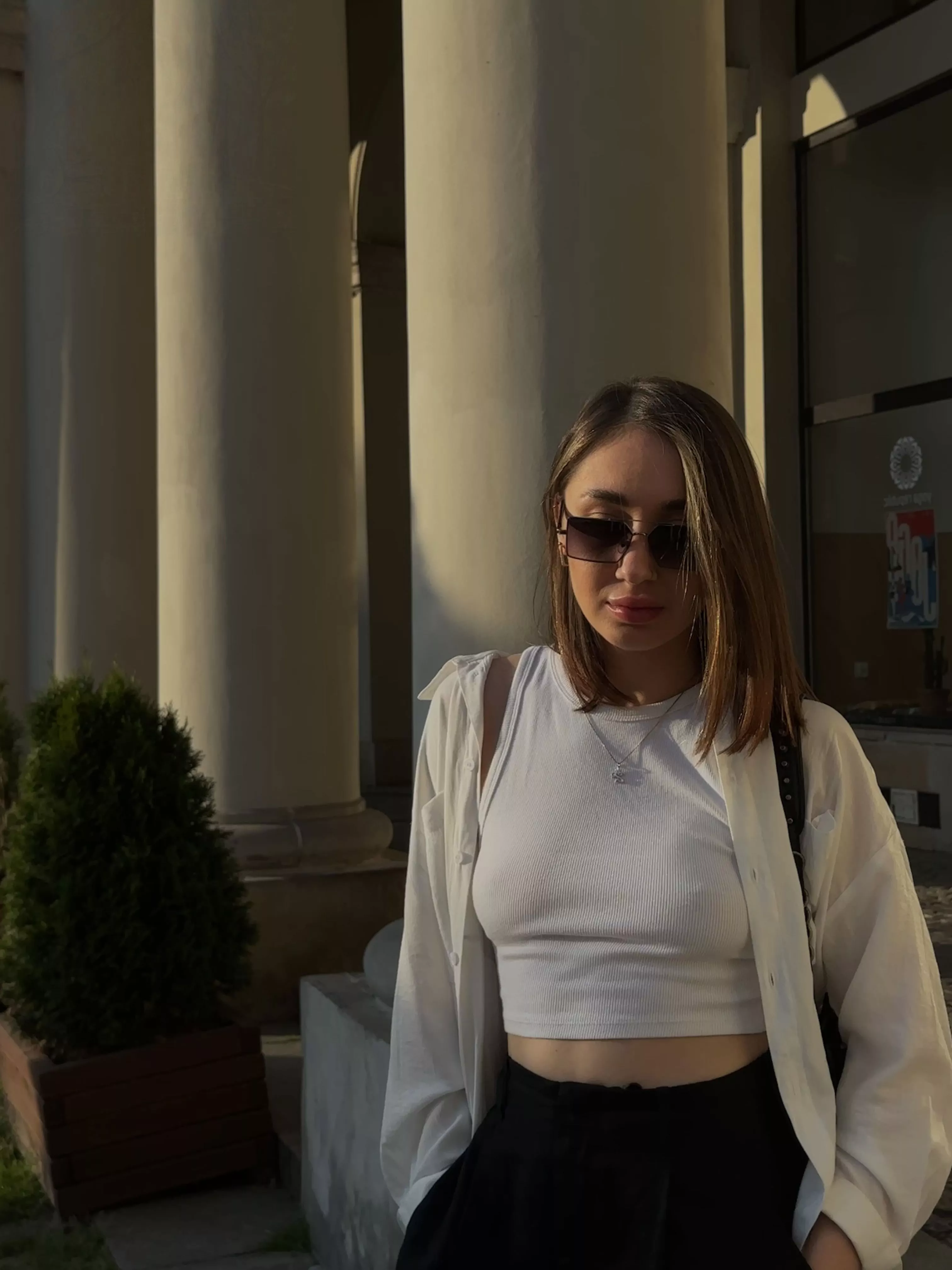 Would you fuck or date an 18 y/o flasher?