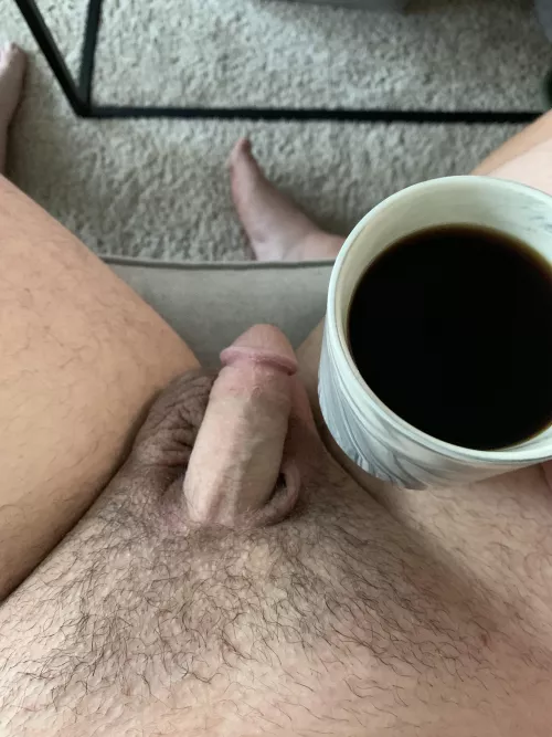 Big mug or small cock?? 🤔