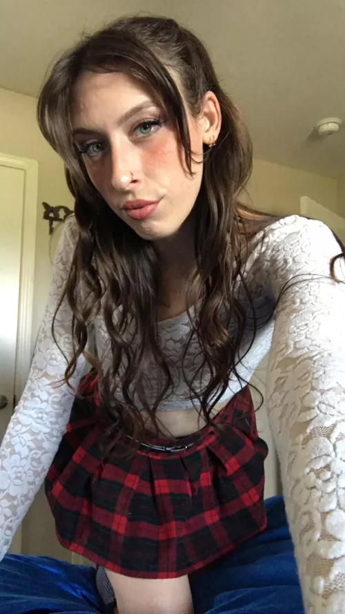 Crawling onto you in bed like your favorite alt gf