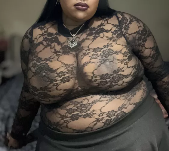 Do you like lace? 🖤